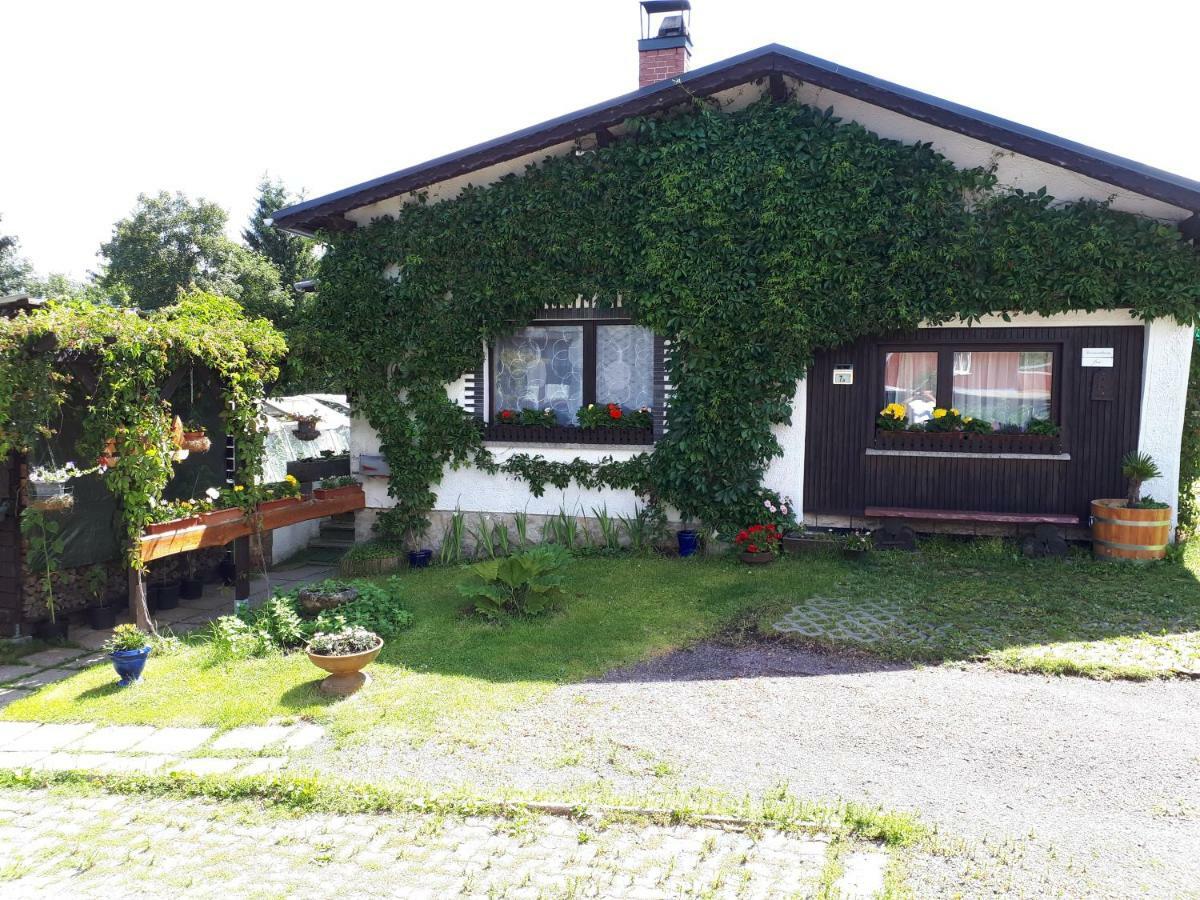 Ferienwohnung Kupfer Шмидефелд ам Ренщайг Екстериор снимка